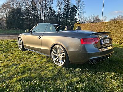 Audi A5 2.0 TDI 140kW quattro Cab. S line AHK Nackenh