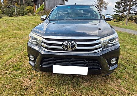 Toyota Hilux Double Cab Automatik 4x4