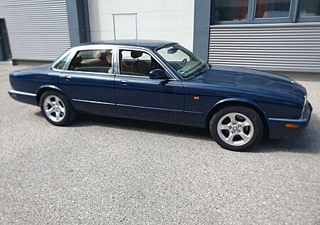 Jaguar XJ8 Executive