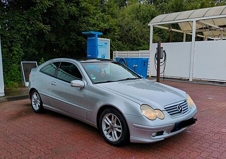 Mercedes-Benz CLC 230