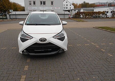 Toyota Aygo (X) Aygo (X) 1,0-l-VVT-i x-final x-shift x-final