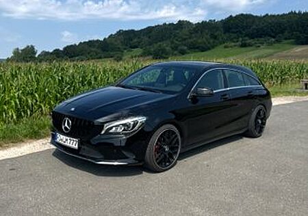 Mercedes-Benz CLA 180 Shooting Brake -