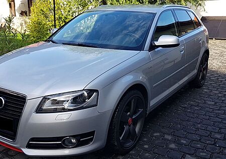 Audi A3 1.2 Sportback TFSI Bi-Xenon Navi Klima 8 fach