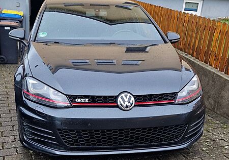 VW Golf Volkswagen 2.0 TSI DSG BMT GTI