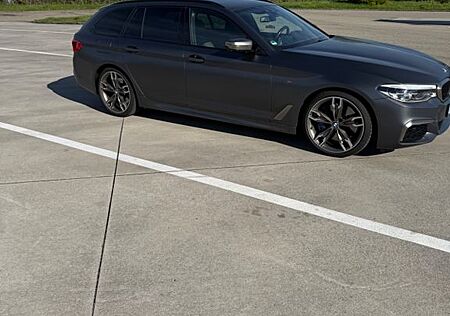 BMW 550