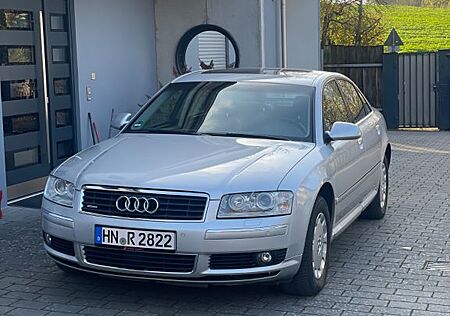 Audi A8 3.0 TDI (DPF) tiptronic quattro -