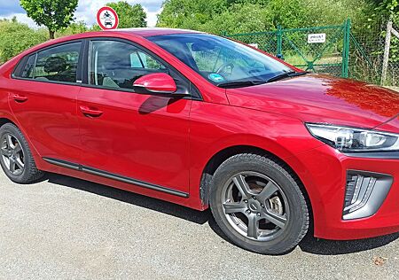 Hyundai Ioniq Batterie 100%, Herst.garantie bis 2029,