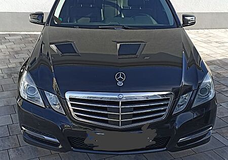 Mercedes-Benz E 250 CDI T Autom. AVANTGARDE, AHK, u.v.m.