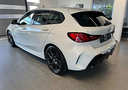 BMW 118 i M Sport / Pano / Harman-Kardon