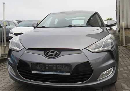 Hyundai Veloster bluePremium-LEDER-SHZ-PDC-PANO-INSP.NEU