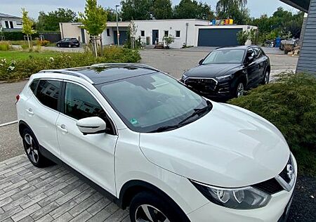 Nissan Qashqai 1.6 N-Connecta