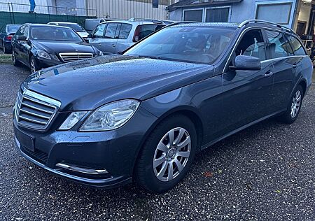 Mercedes-Benz E 200 T-Modell BlueEfficiency 1-Hand Xenon Leder