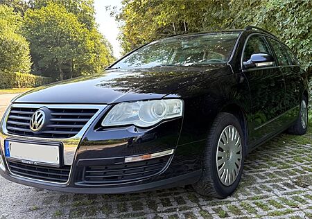 VW Passat Variant Volkswagen 1.6 FSI Comfortline Variant C...