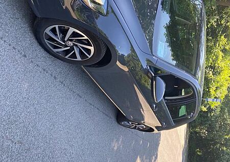 VW Golf Volkswagen 1.6 TDI Join Variant Join