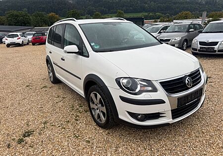VW Touran Volkswagen CrossTouran