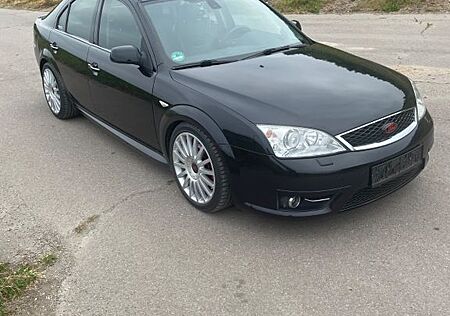 Ford Mondeo ST220 ST220