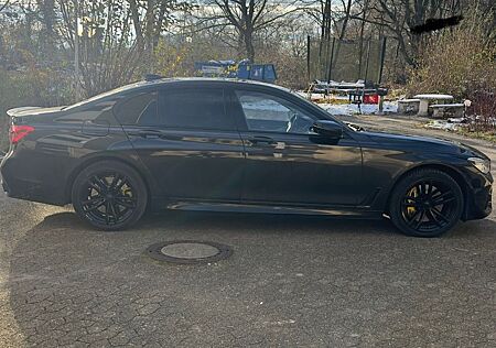 BMW 750d xDrive - M Paket Sportpaket Fondpaket TV