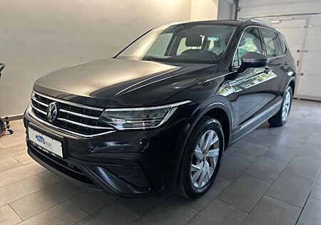 VW Tiguan Allspace Volkswagen 2.0 TDI DSG 4Motion Life*LED*Nav