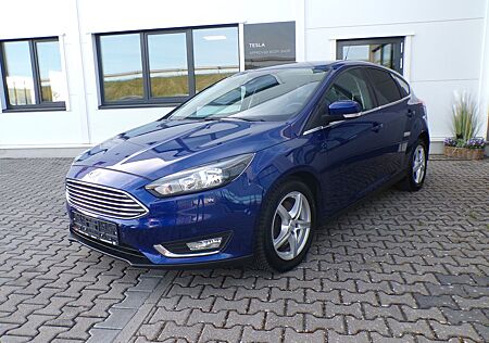 Ford Focus Lim. Titanium NAVI, RFK, GARANTIE, AHK
