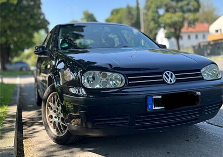 VW Golf Volkswagen 1.6 Auto Basis Basis
