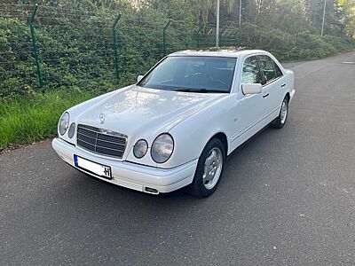 Mercedes-Benz E 290 TD ELEGANCE Schalter H-Kennzeichen TÜV NEU