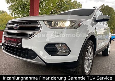 Ford Kuga Titanium 4x4 Automatik BI-XENON Navi AHK