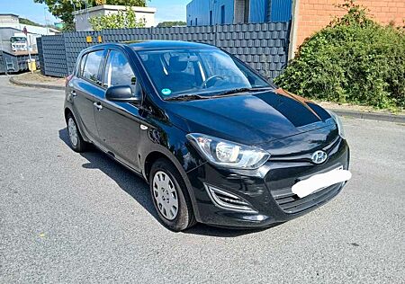 Hyundai i20 1.2 Benzin 2013 zu verkaufen