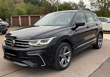 VW Tiguan Volkswagen 2.0 TDI R-Line 4Motion,LED,Navi,