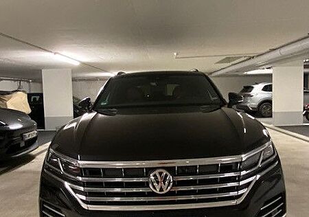 VW Touareg Volkswagen Atmosphere PANO*STDHZ*LUFT*AHK*MASSAGE*HUP*NACHT