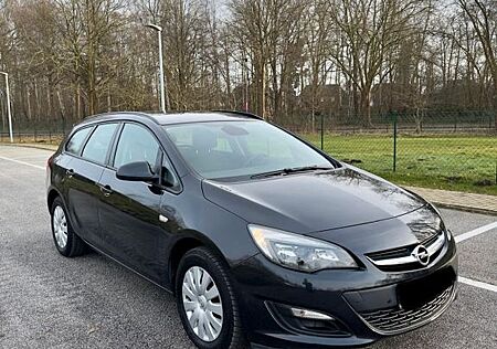 Opel Astra J Sports Tourer 1.7 CDTI/DIESEL/NAVI/PDC
