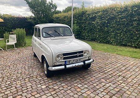 Renault R 4