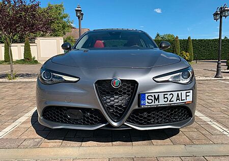 Alfa Romeo Giulia 2.0 Turbo 16V 206 kW AT8-Q4 Veloce Ti...