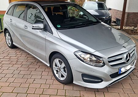 Mercedes-Benz B 180 - Automatik Benzin Alufelgen Renterfzg Top