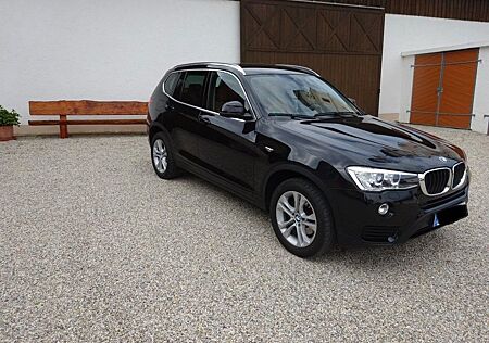 BMW X3 xDrive20d xLine xLine, AHK, Head UP,Navi Prof