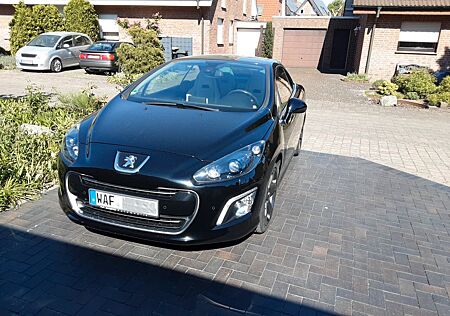 Peugeot 308 CC Roland Garros 155 THP Roland Garros