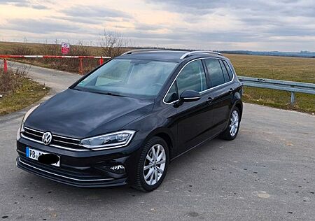 VW Golf Sportsvan Volkswagen 1.4TSI 92kW Highline,ACT, ACC,OPF