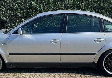 VW Passat Volkswagen 2.0 Comfortline , mit Highline-Anteilen