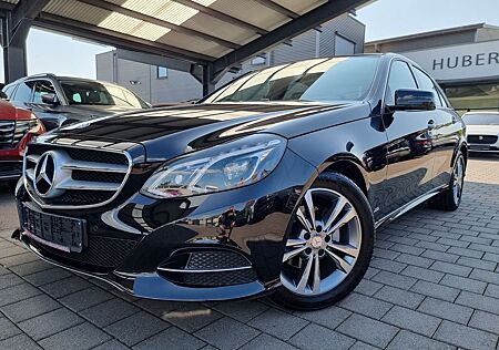 Mercedes-Benz E 200 CGI Aut-F1 Leder Navi Glasdach LED PDC TOP