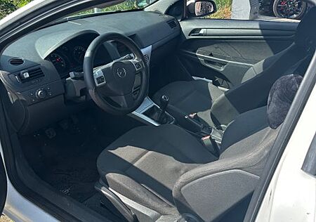 Opel Astra GTC 1.4 Tw. ecoFLEX INNOVATION "110 J"...