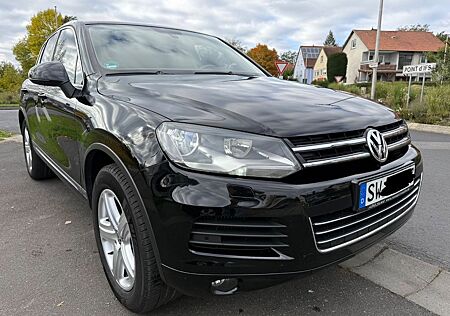 VW Touareg Volkswagen 3,0 V6 TDI BMT/Leder/AHK/Navi/Klimaaut.