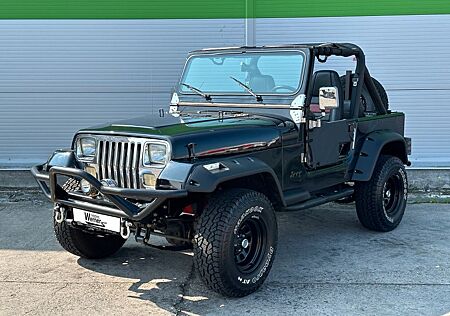 Jeep Wrangler 4.2i 4x4 Differenzialsperre 4xSitze