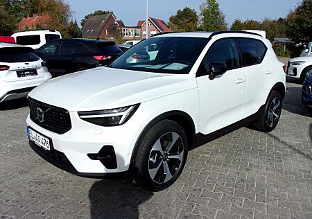 Volvo XC 40 XC40 B4 B DKG Plus Dark