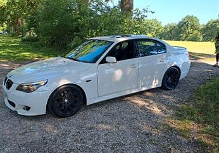 BMW 540i -