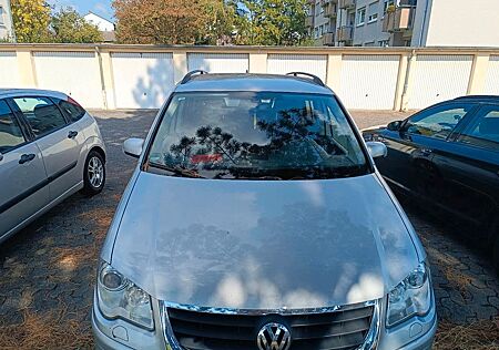 VW Touran Volkswagen 2.0 TDI Automatik