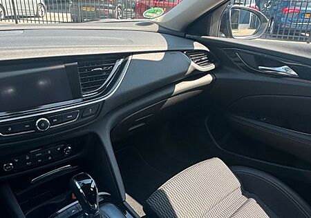 Opel Insignia 1.5 T Business Executive Comfort