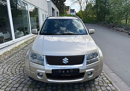 Suzuki Grand Vitara 2.0 Comfort 4X4
