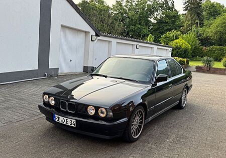 BMW 525i E34 89 bj Neulack