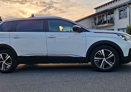 Peugeot 5008 Allure 1,6BlueHDi Automatik