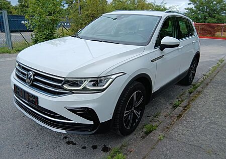 VW Tiguan Volkswagen 2.0 TSI 140kW DSG 4MOTION Elegance