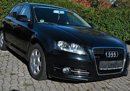 Audi A3 Sportback1.2 TFSI +Navi+PDC+Sitzheizung